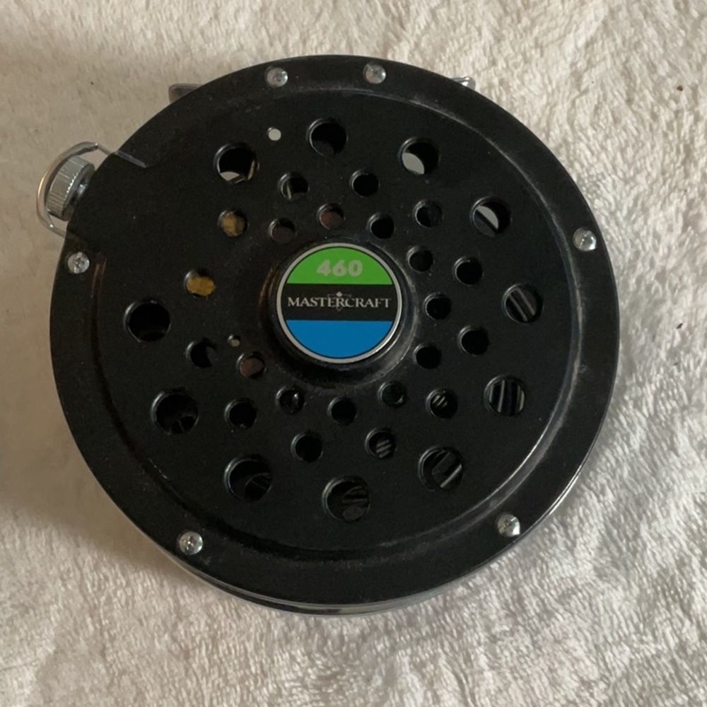 Vintage mastercraft fishing reel